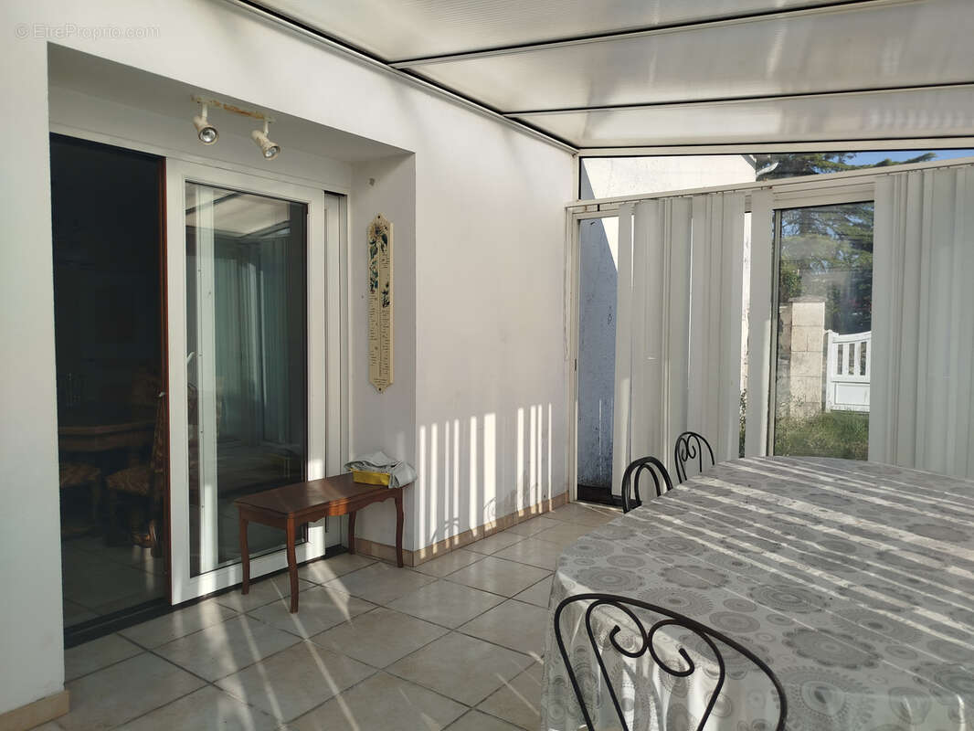 Maison de 111 m2 avec terrain constructible de 1168m2 - 33580 MONSEGUR - photo 2