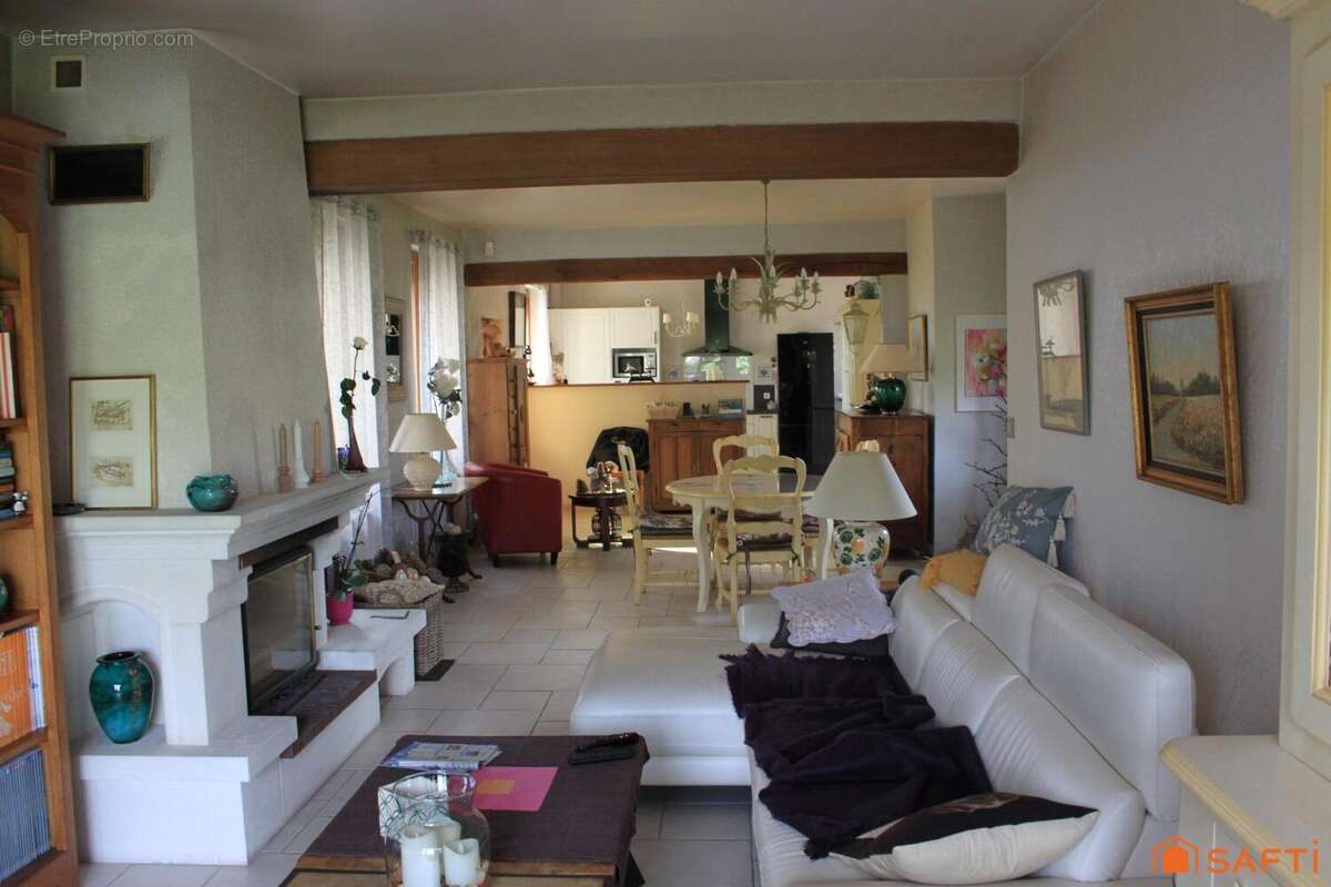 Maison 139 m² à Monceau-Le-Neuf-Et-Faucouzy  - photo 3