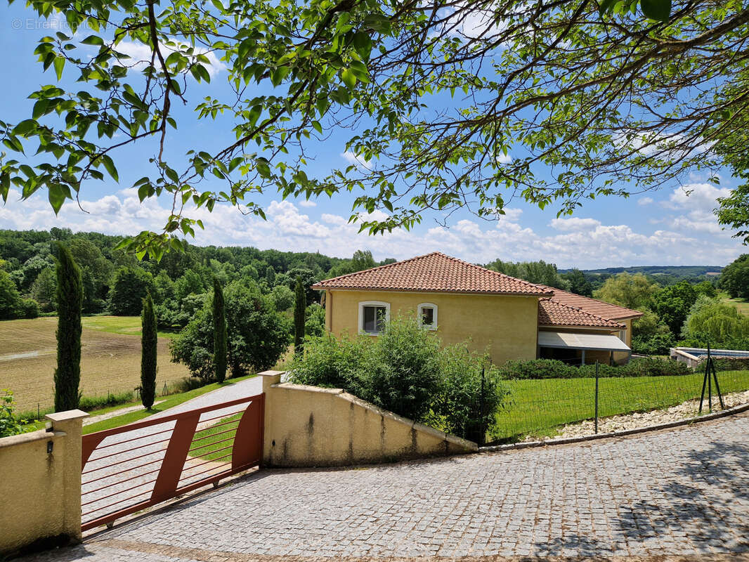 Maison à MONFLANQUIN