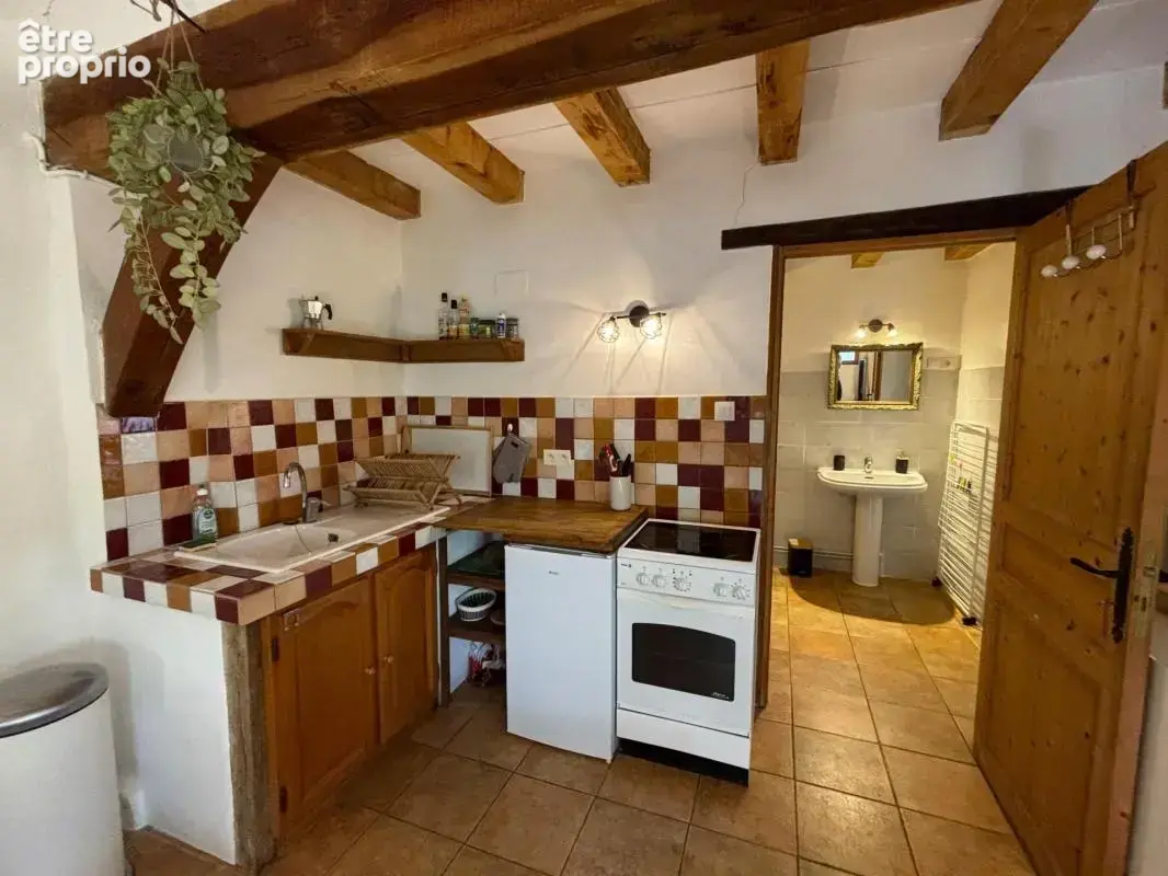 Propriété en pierre rénovée avec maison, 3 gîtes, bassin de détente et fort potentiel locatif – Périgord Noir - photo 17