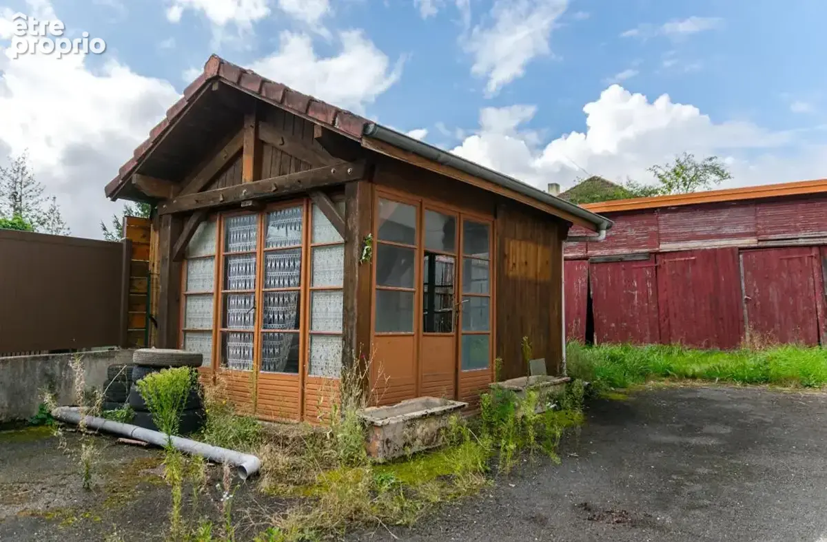 Maison à rénover avec beau potentiel sur terrain de plus de 8 ares - photo 6