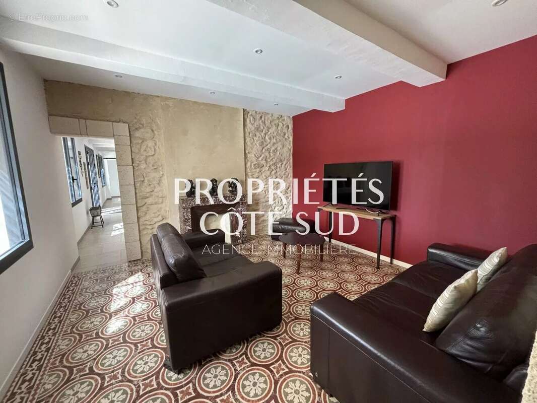 Maison à MONTFAUCON