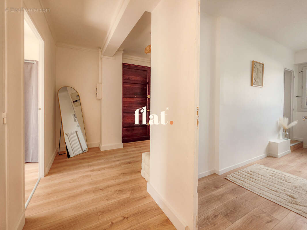 Appartement T3 de 70 m2  - RD POINT DE VANNES - 2 chambres + Cave - photo 29