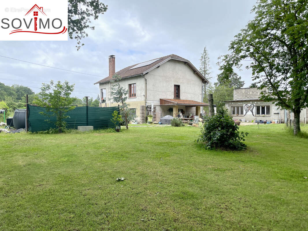 Maison à BRILLAC