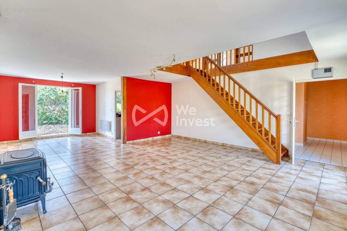 Maison 128 m² à Villefontaine  - photo 4