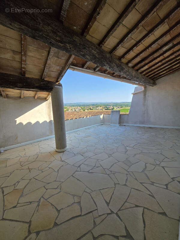 Appartement à ABEILHAN