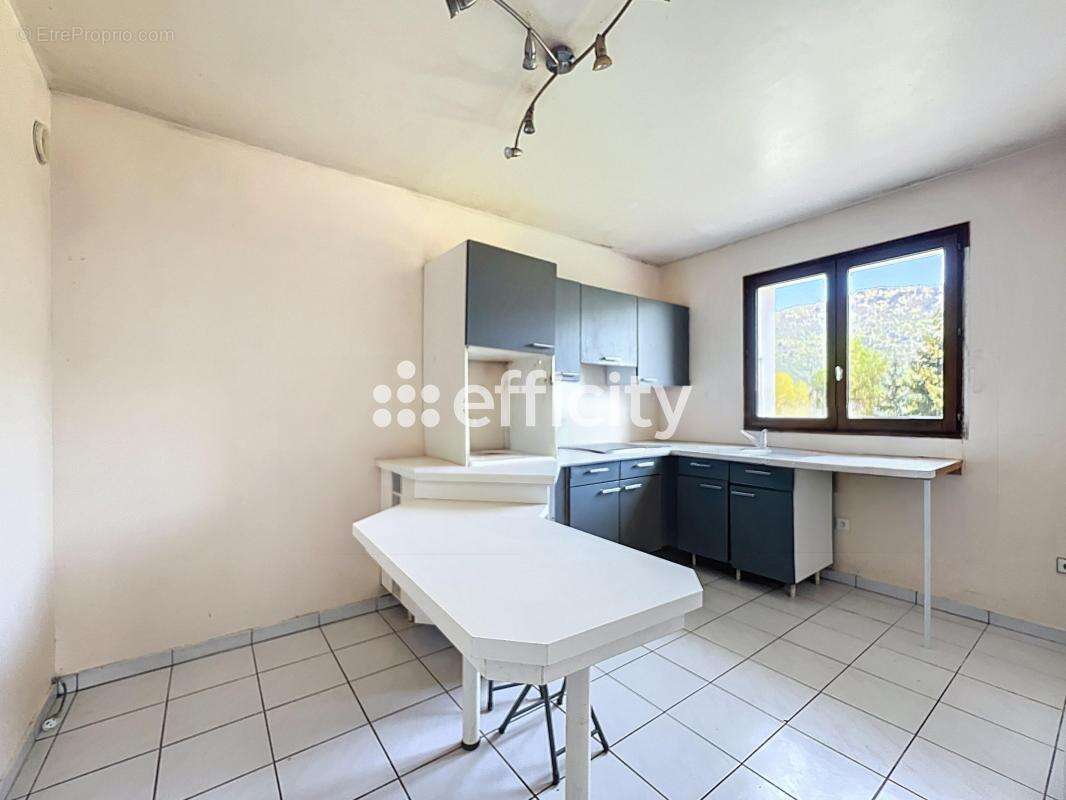 Maison 156 m² à Marignier  - photo 3
