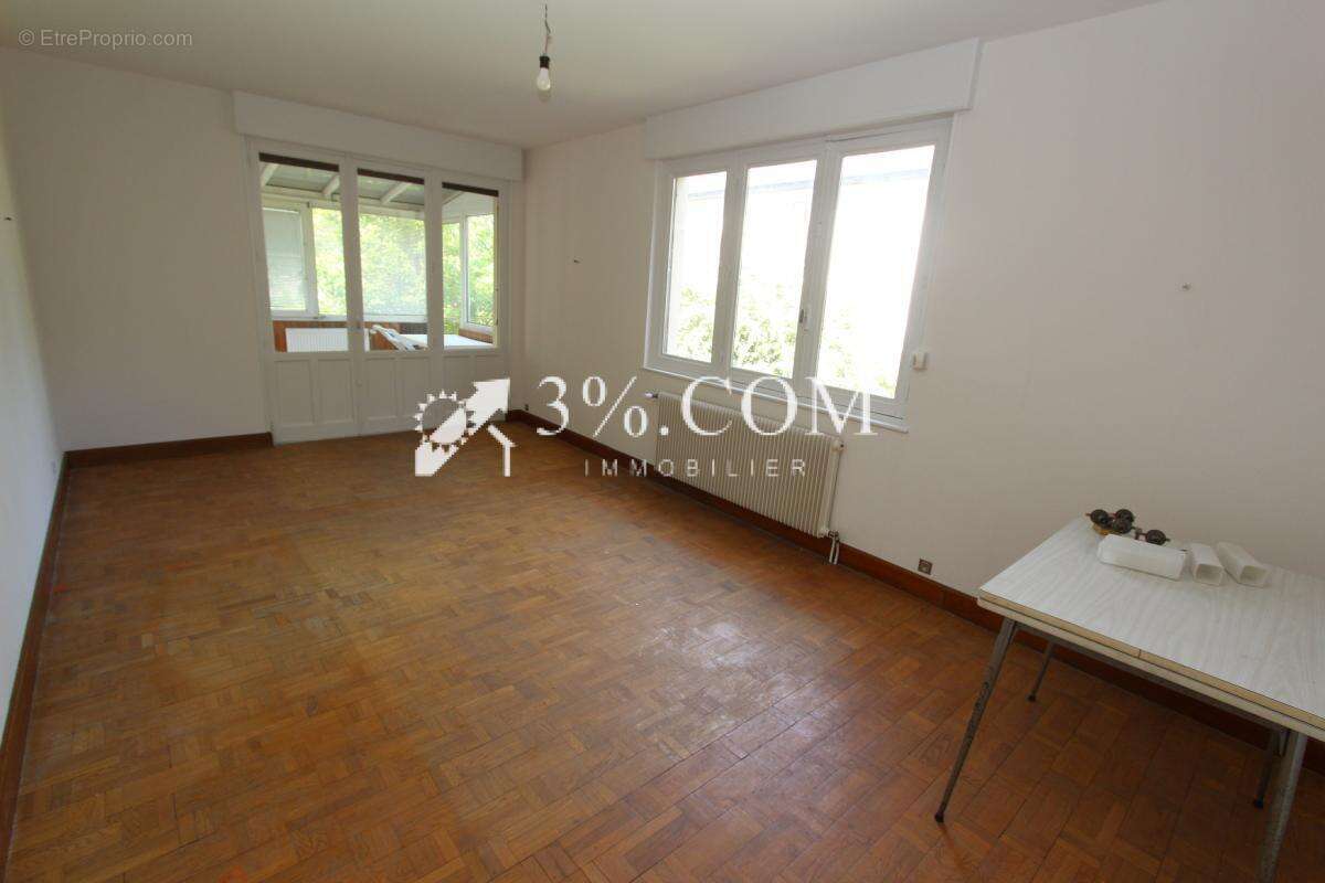 Maison 5 pièces 156 m2 - 3 chambres - Jardin - Sous-sol comp - photo 7