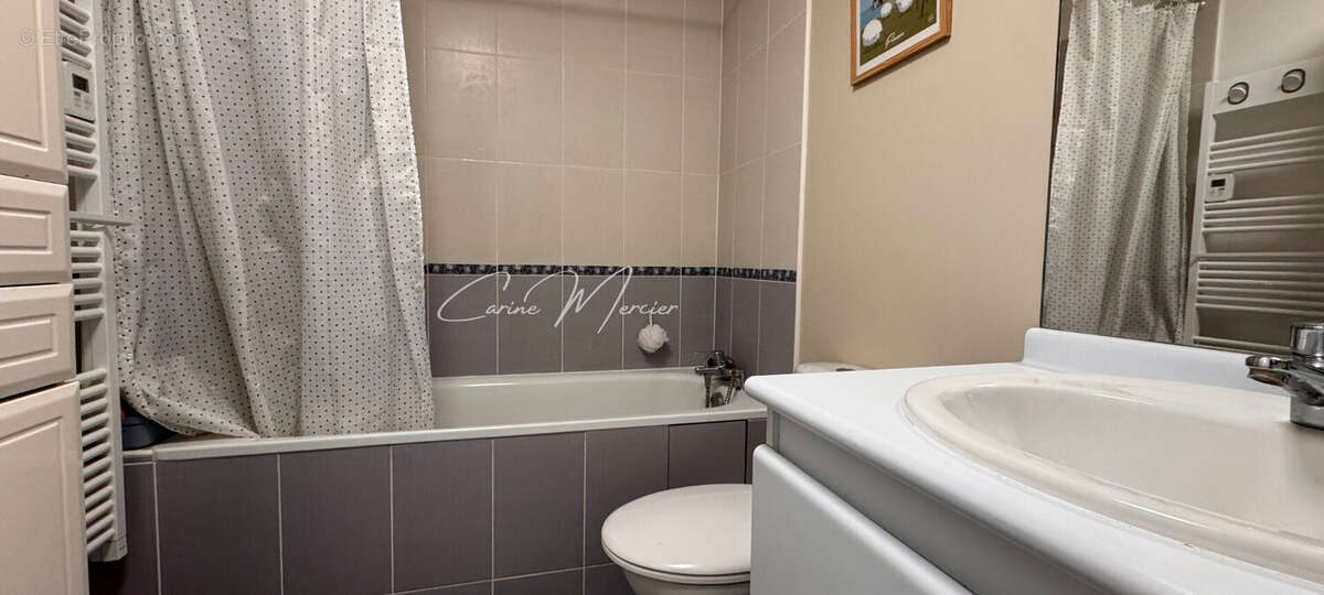 Maison à NEAUPHLE-LE-CHATEAU