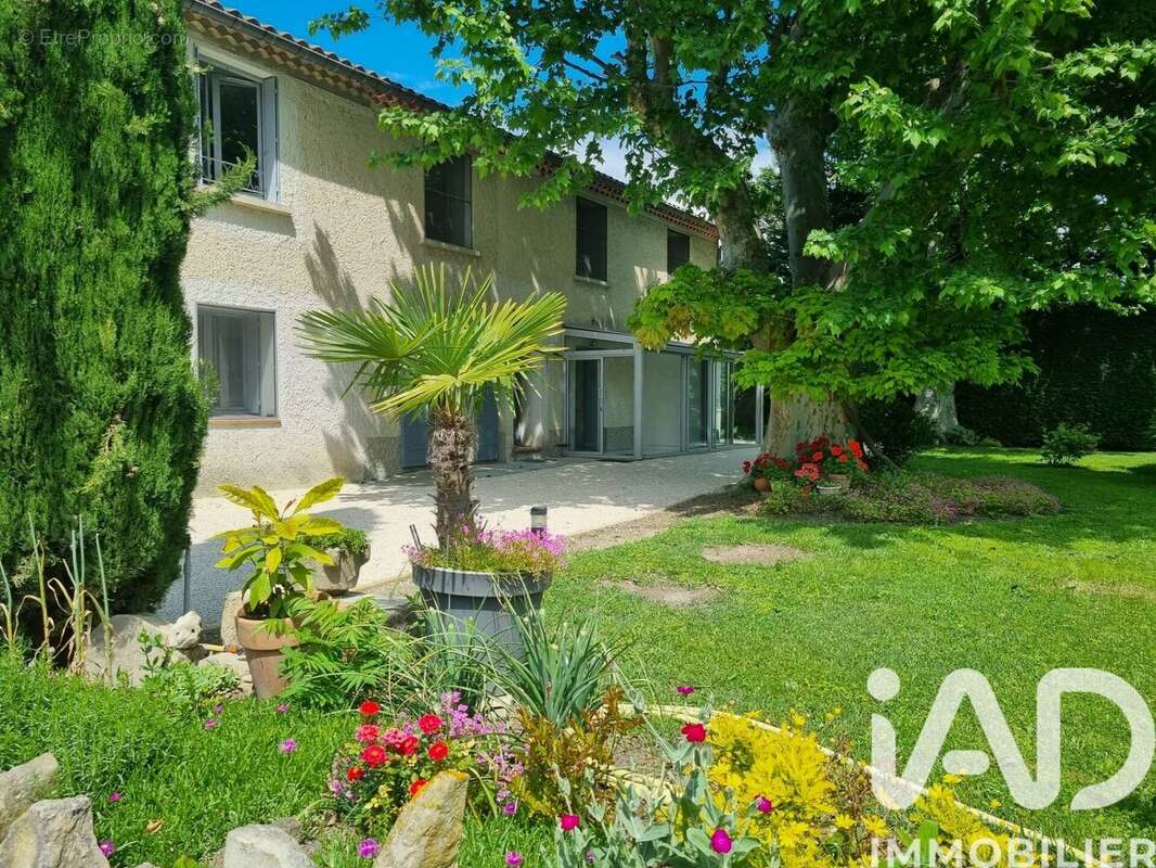 Photo 2 - Maison à LE THOR