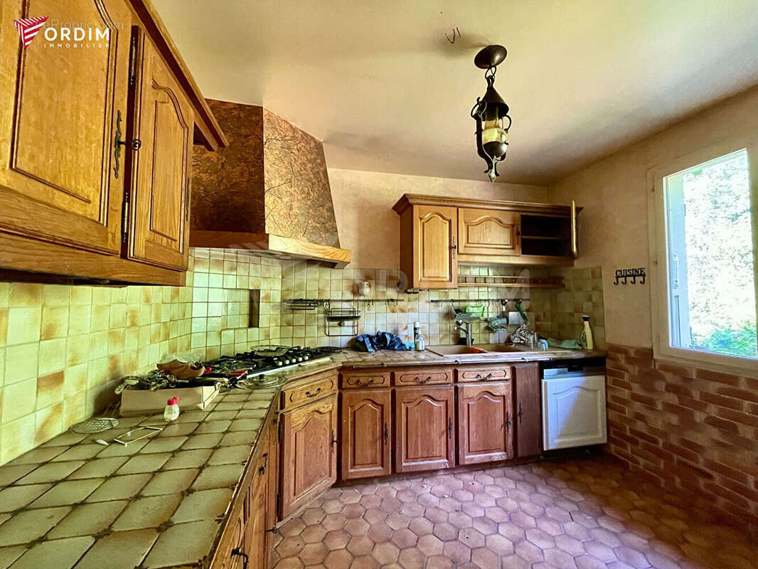 Maison sur sous-sol avec grand terrain à Bléneau - photo 7