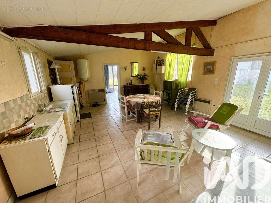 Photo 4 - Maison à CHILLEURS-AUX-BOIS