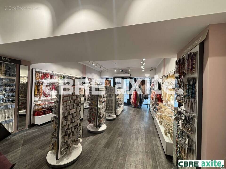 150 m² à Bourgoin-Jallieu  - photo 3
