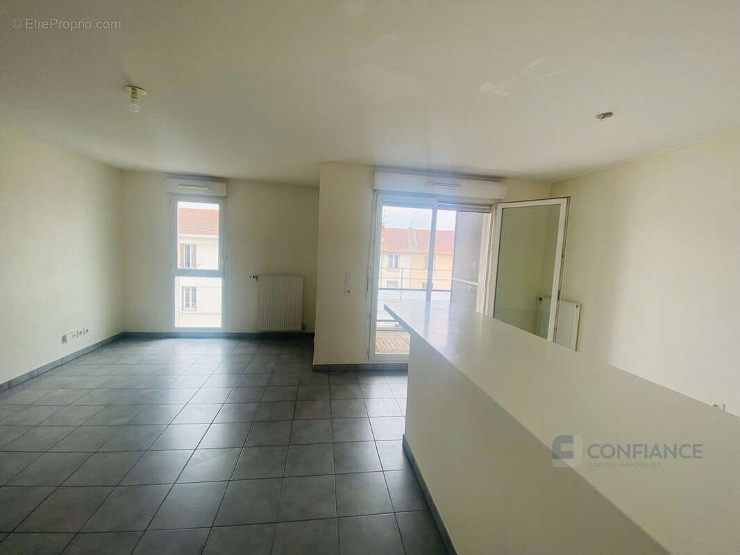 Appartement 60 m² à Villeurbanne  - photo 3