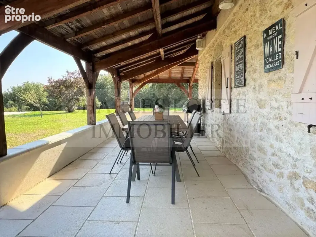 Superbes vues et joli emplacement pour cette maison en pierre, rénovée - photo 26