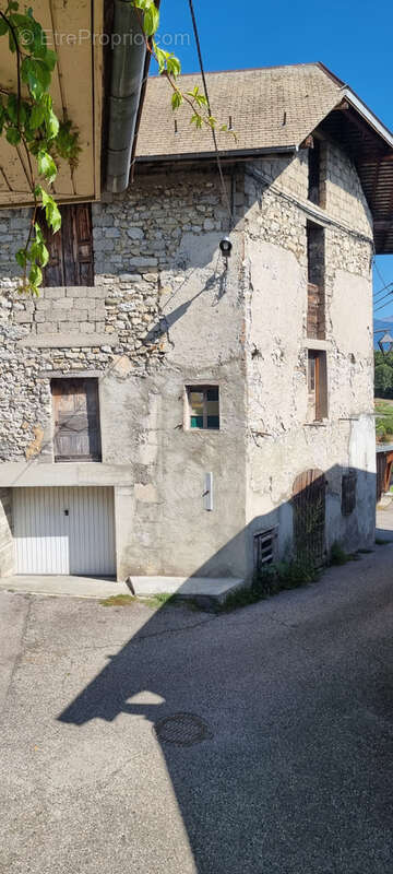 Maison à SAINT-JEAN-DE-LA-PORTE