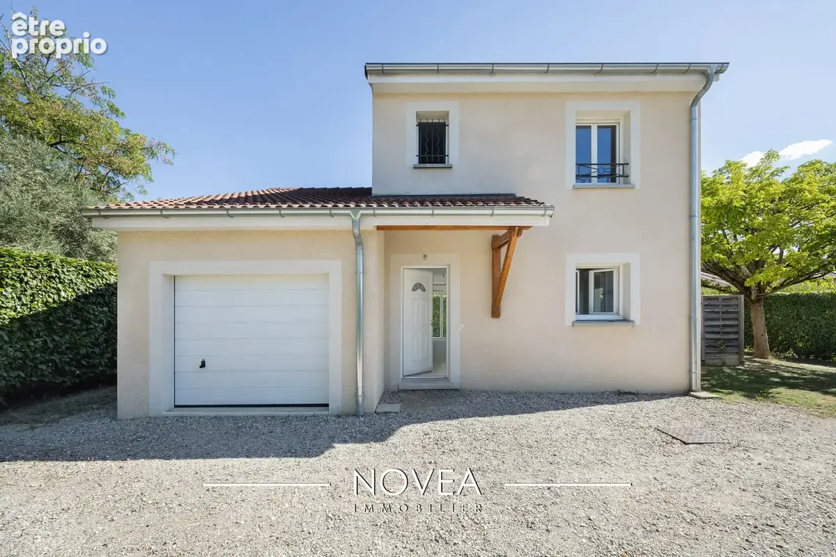 Photo Maison à Saint-Maurice-De-Beynost au prix de 400 000€