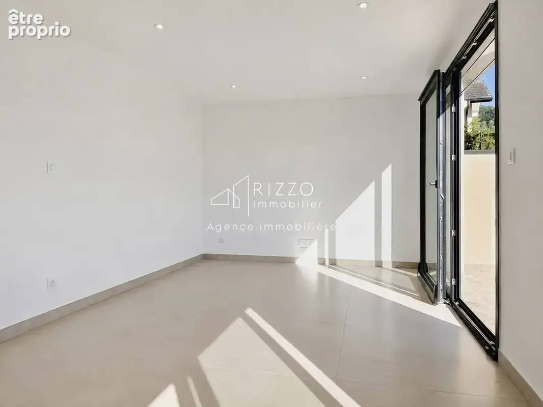 Maison mitoyenne neuve de 106 m2 aux belles prestations à Saint-Cergues - photo 5