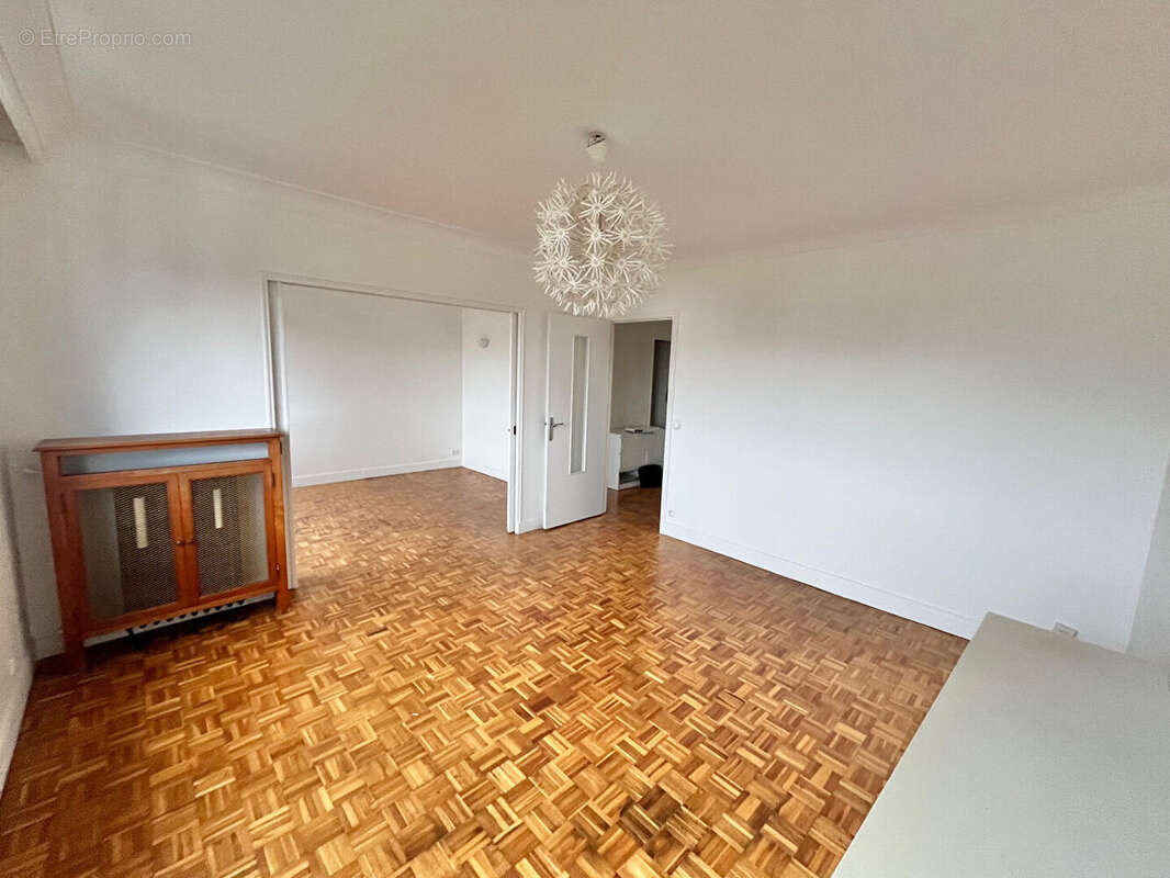 Appartement à VILLEMOMBLE