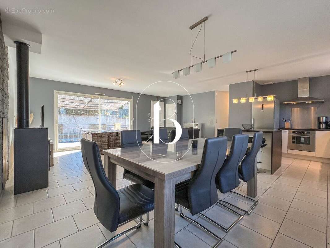 Maison à GOUDARGUES