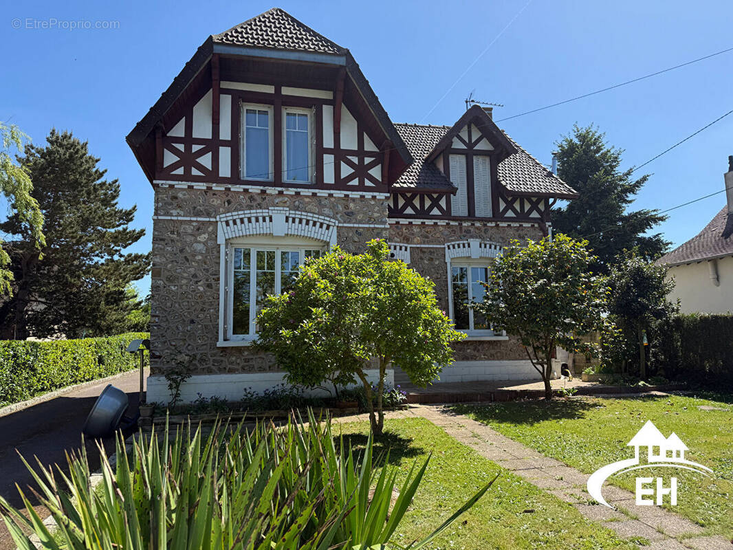 Maison à L&#039;AIGLE