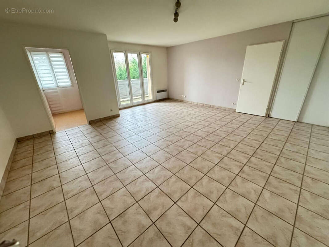 Appartement à PRINGY