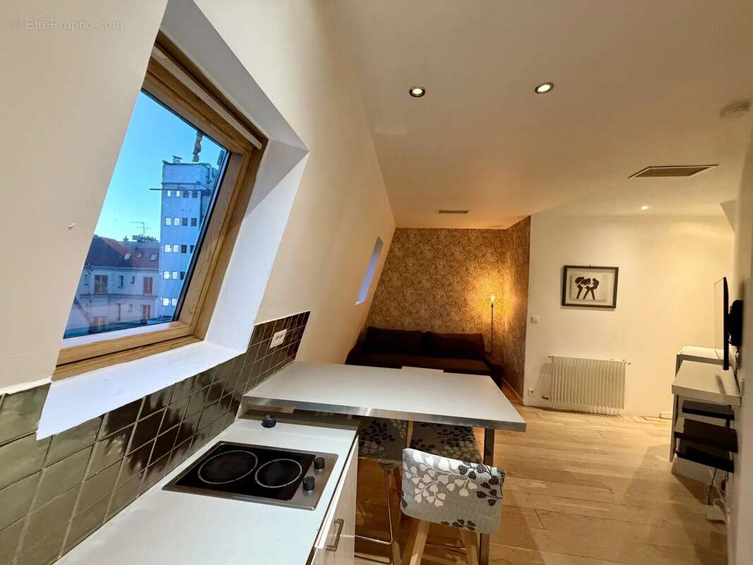 Appartement à PARIS-17E