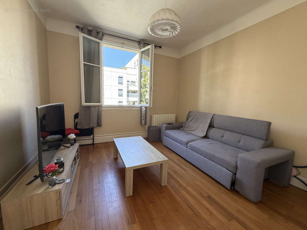 Appartement à LYON-8E