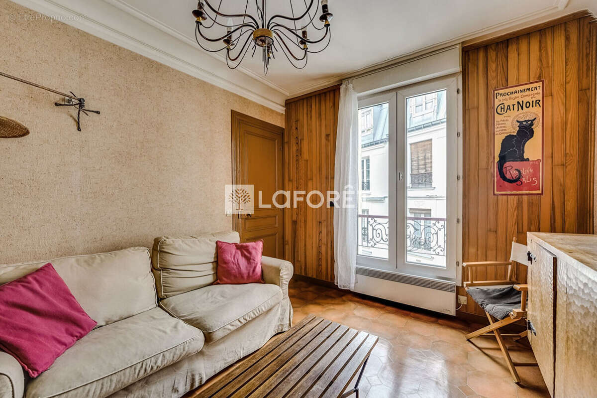 Appartement à PARIS-18E