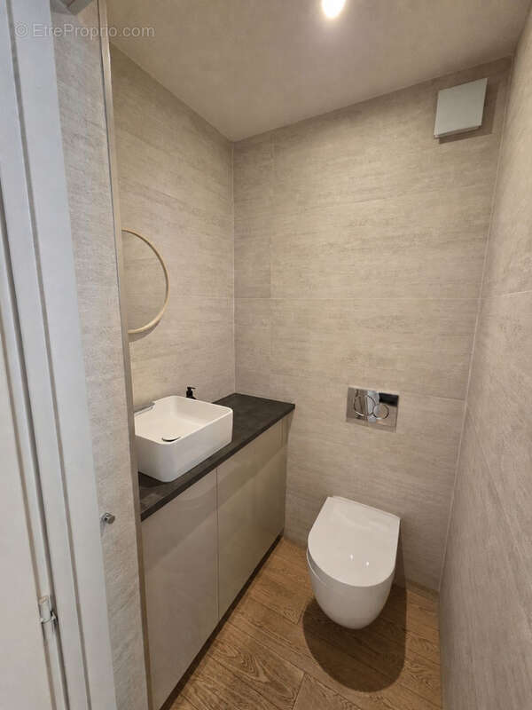 Appartement à PARIS-14E