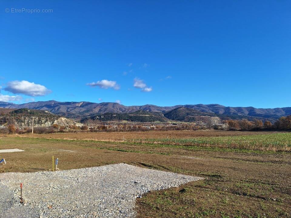 Terrain à AUBIGNOSC