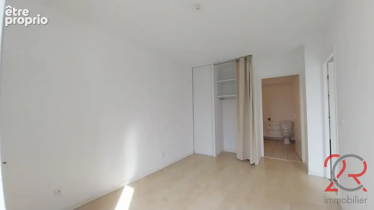 Appartement T2 lumineux avec balcon et parking - photo 10