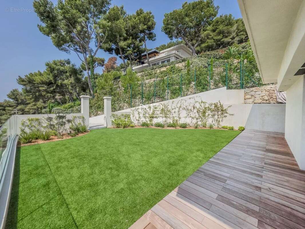 Maison à ROQUEBRUNE-CAP-MARTIN