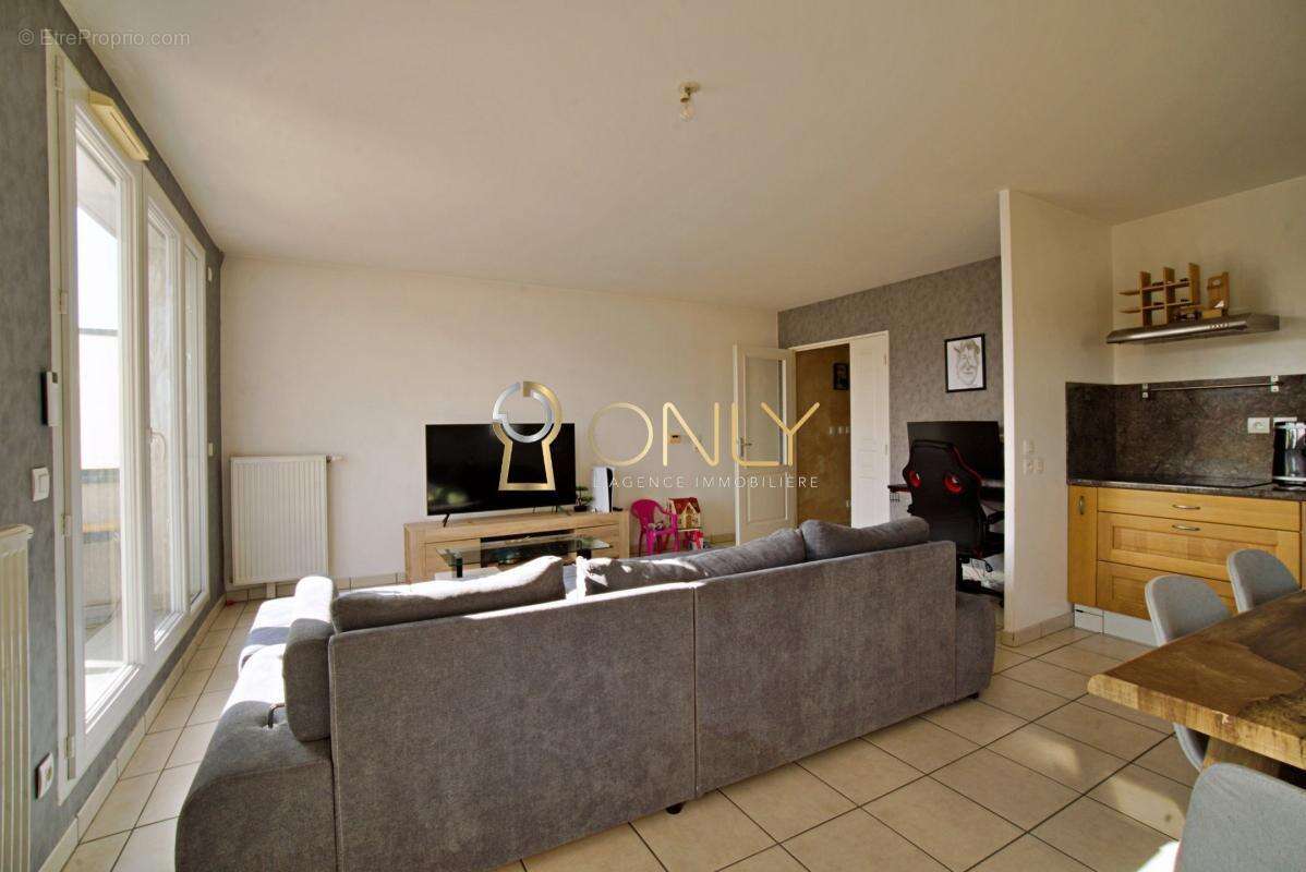 Appartement à QUINCIEUX