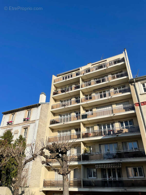 Appartement à BOIS-COLOMBES