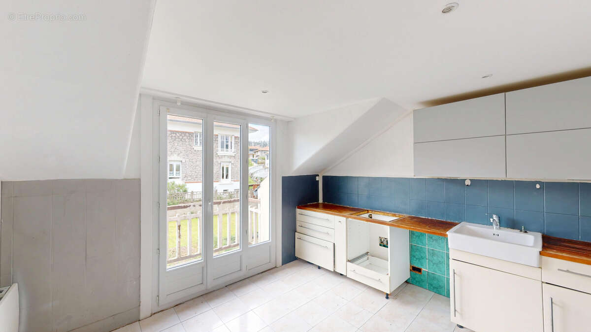 Appartement à FRAISSES