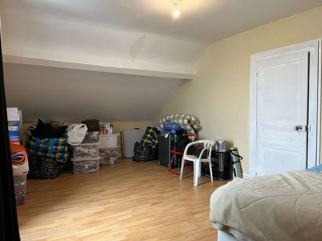 Maison à COUSSAC-BONNEVAL