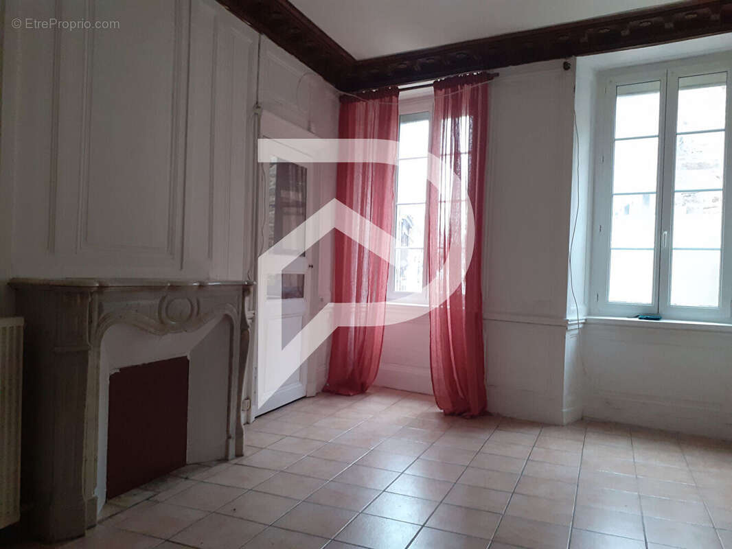 Appartement à LAMBALLE