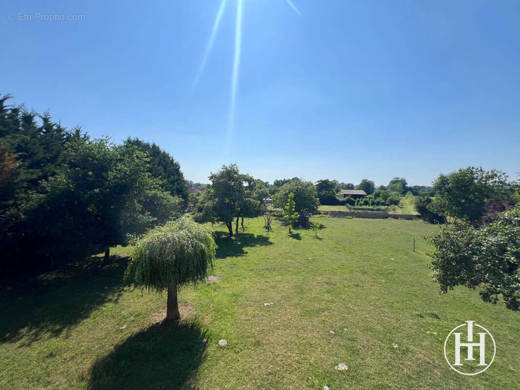 Maison à CHARENTON-DU-CHER