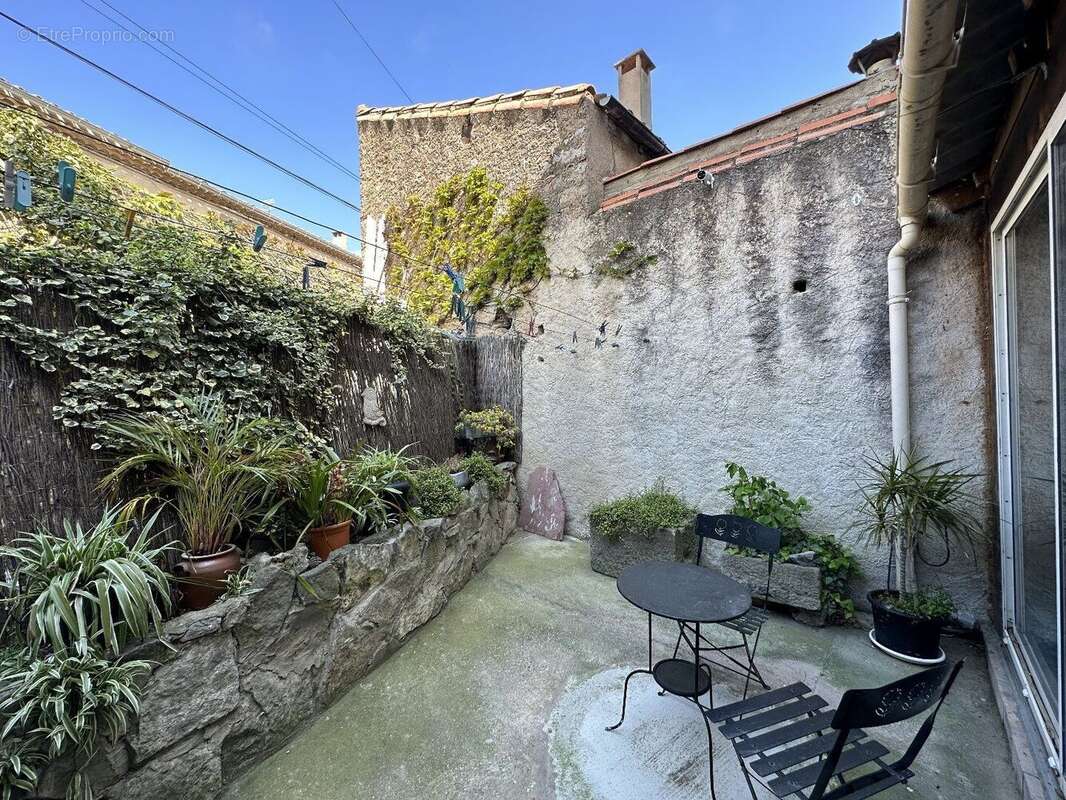 Maison à CAUNES-MINERVOIS