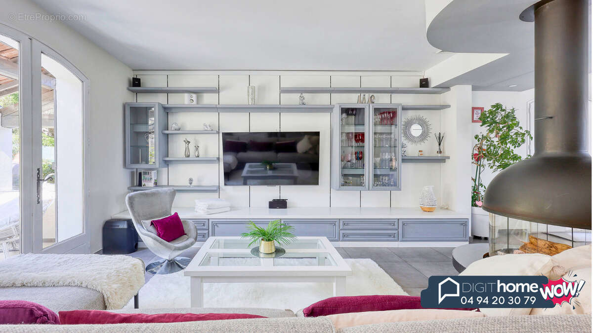 Maison à SOLLIES-VILLE