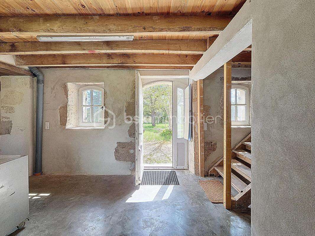 Hameau avec ancien Presbytère et Ferme - photo 18