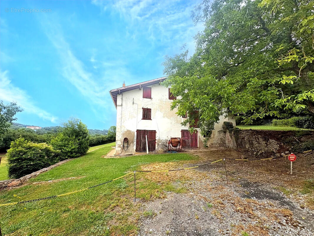 Maison à LAHONCE