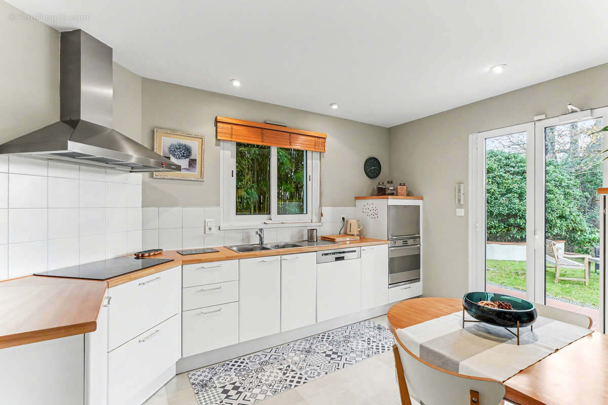 Belle maison d'architecte a vendre a portet sur garonne - photo 3