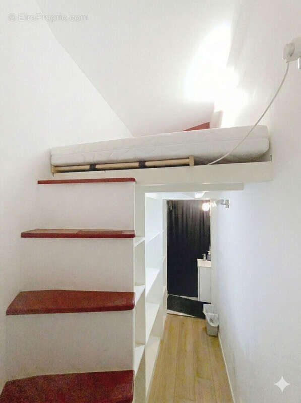 Appartement à PARIS-19E