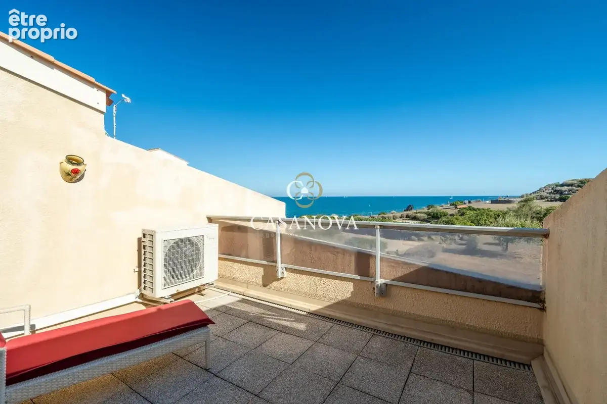 Appartement Front de mer avec vue mer - 96 m2 - Terrasse- Parking - photo 2