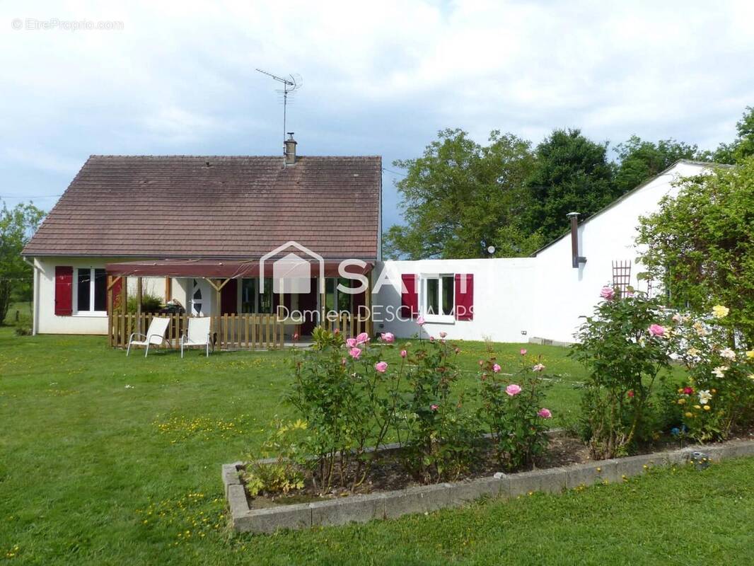 Photo 1 - Maison à THEVET-SAINT-JULIEN