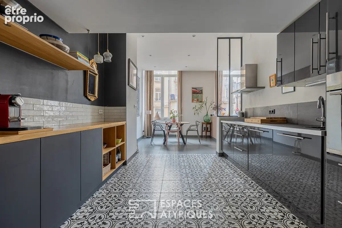 Duplex de caractère avec toit-terrasse à quelques pas de la gare - photo 4
