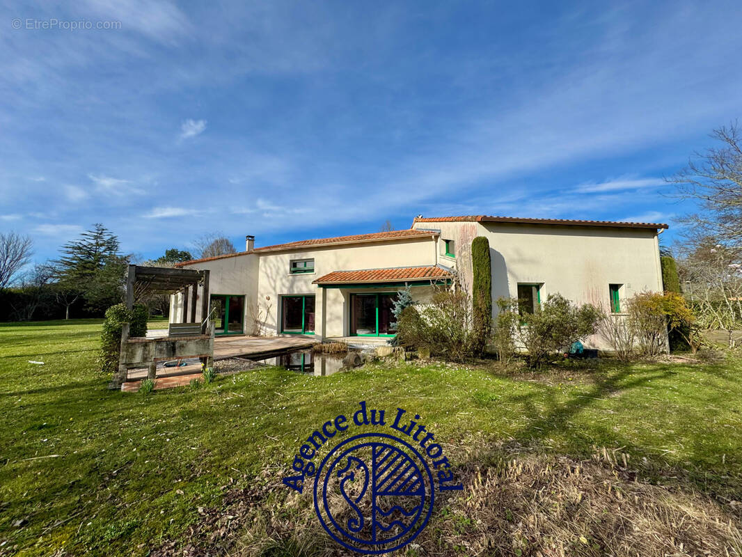 Maison à SAINT-SULPICE-DE-ROYAN