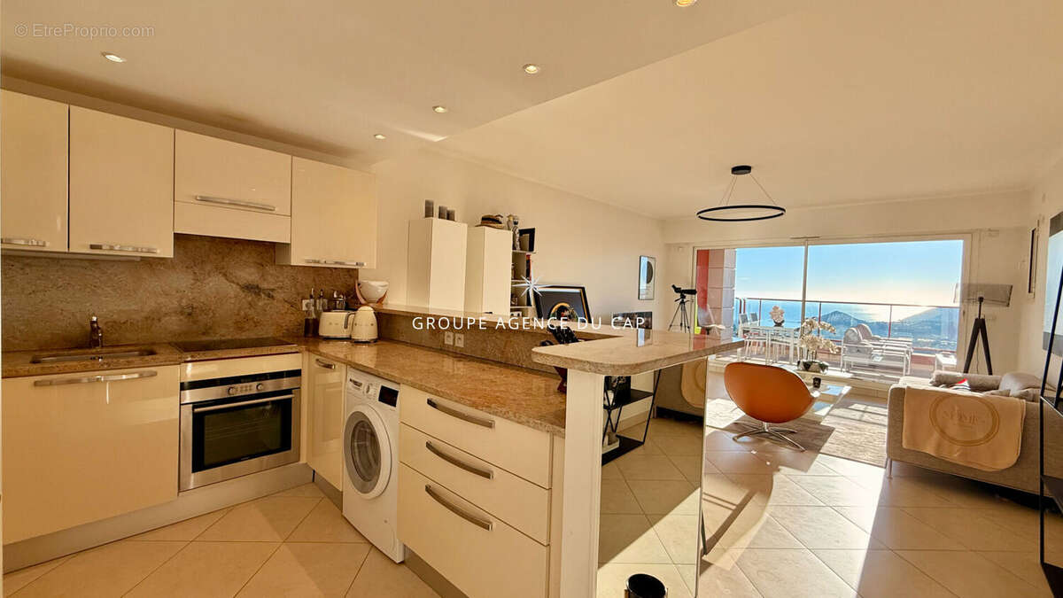 Appartement à MANDELIEU-LA-NAPOULE